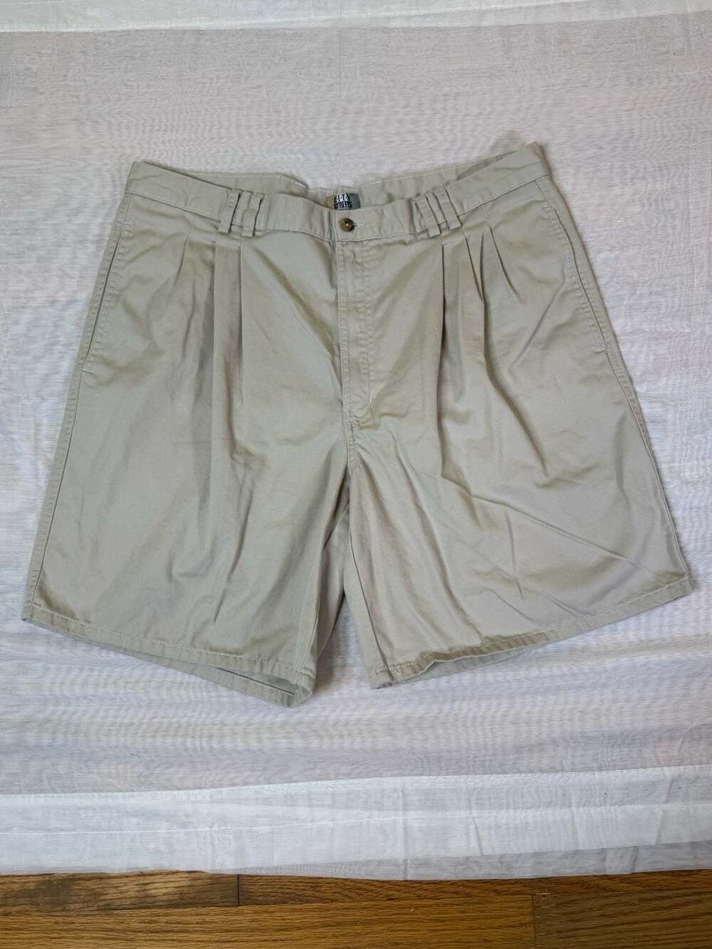 City Streets Vintage Pleated Khaki Chino Shorts